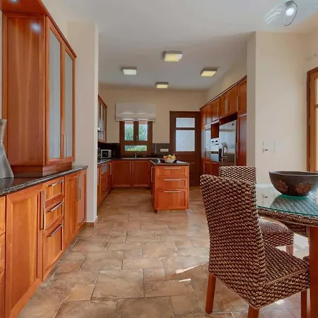 Phoenix Villa *
